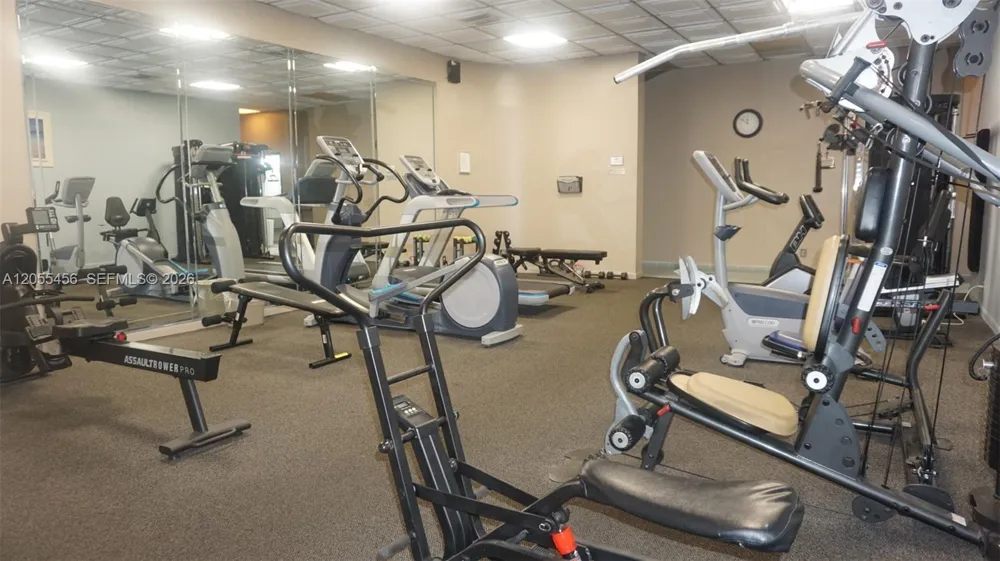 1100 Colony Point Cir #206 Pembroke Pines, FL 33026