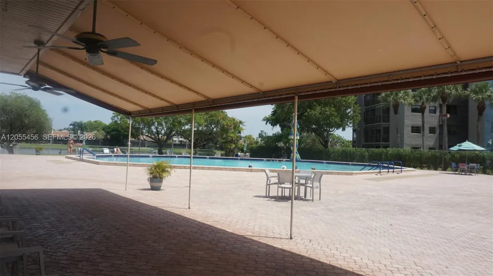 1100 Colony Point Cir #206 Pembroke Pines, FL 33026