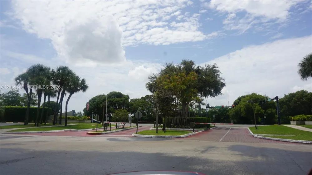 1100 Colony Point Cir #206 Pembroke Pines, FL 33026