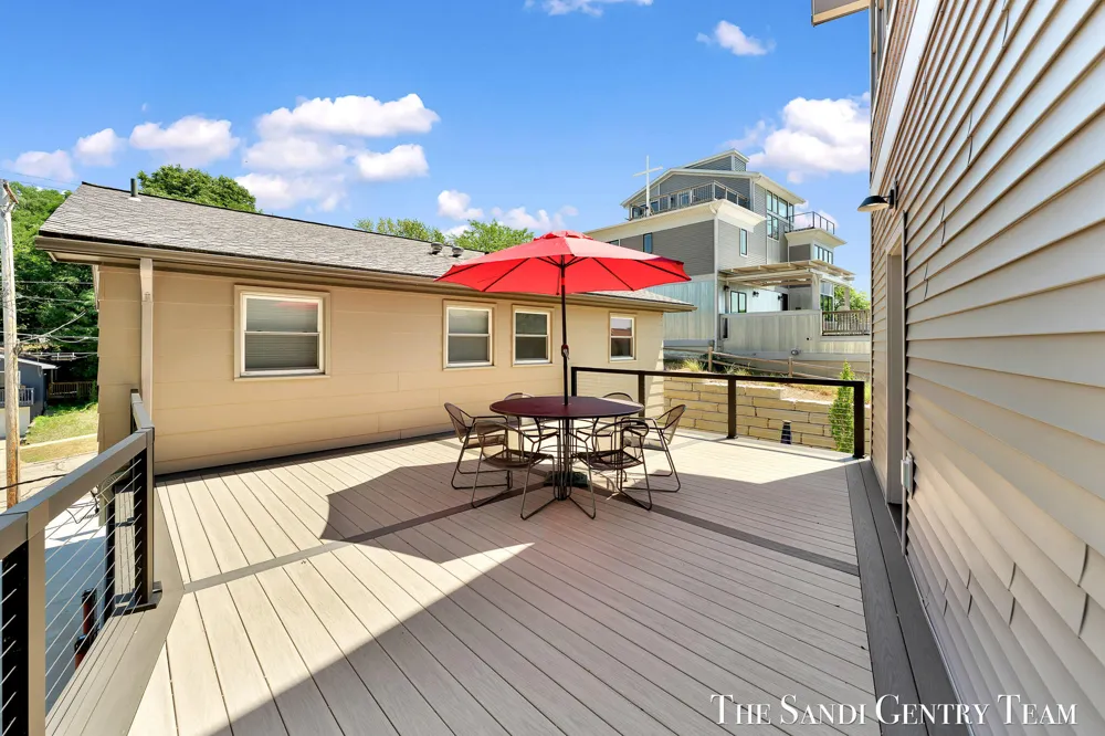 215 S 1st Street Grand Haven, MI 49417