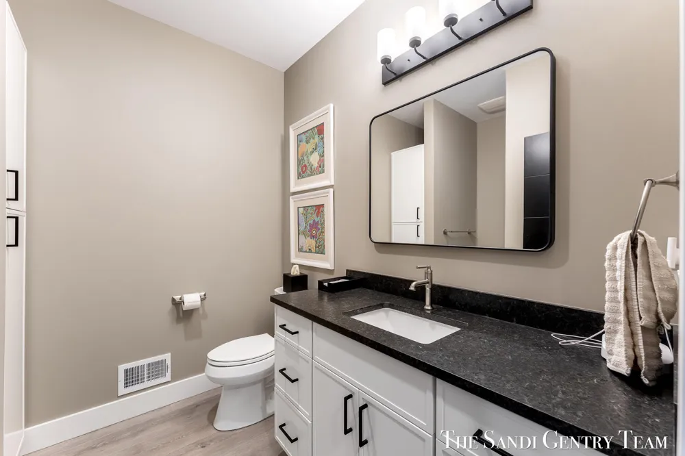 215 S 1st Street Grand Haven, MI 49417