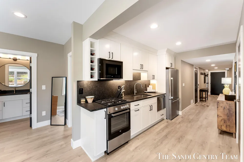 215 S 1st Street Grand Haven, MI 49417