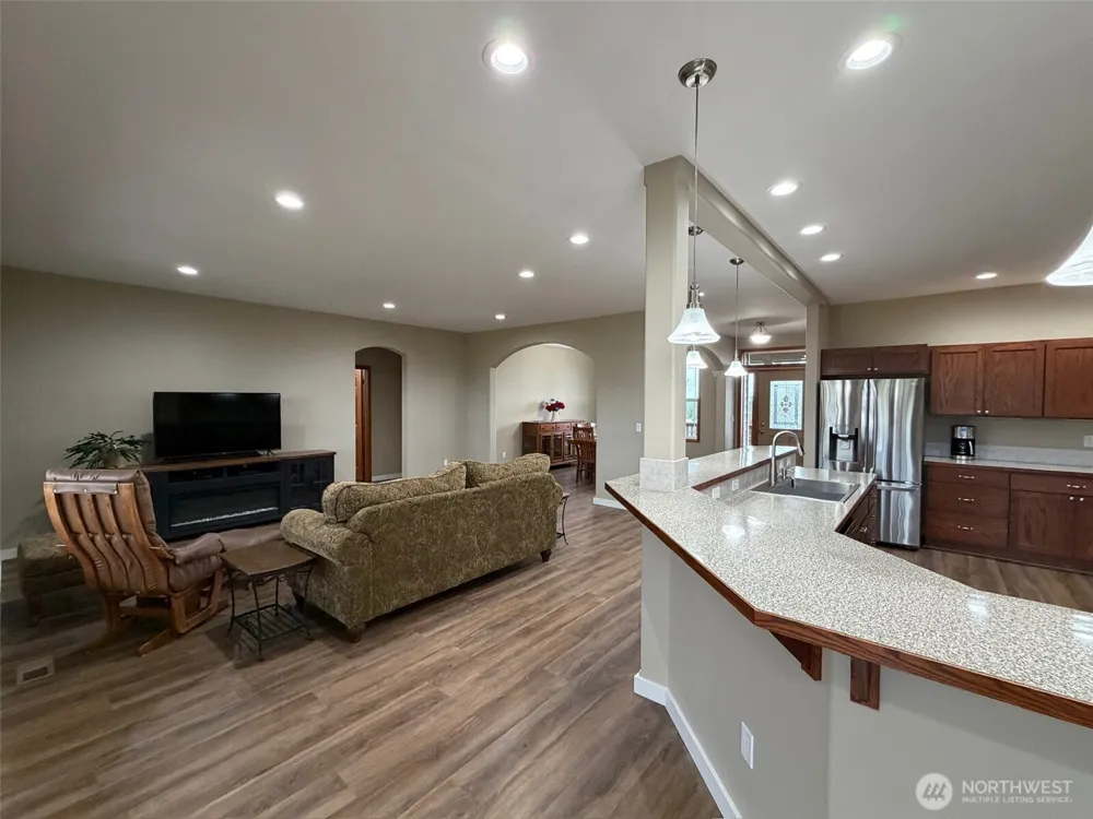 117 Garrett Loop Chehalis, WA 98532