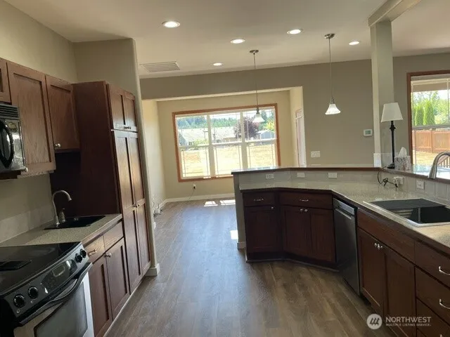 117 Garrett Loop Chehalis, WA 98532