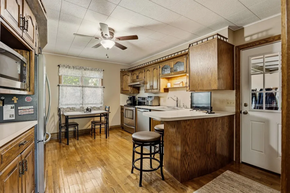 1090 Block Road Blumfield Township, MI 48757