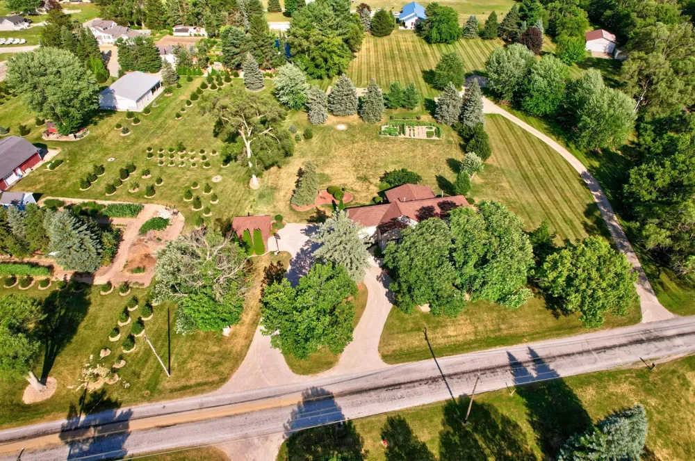 1090 Block Road Blumfield Township, MI 48757