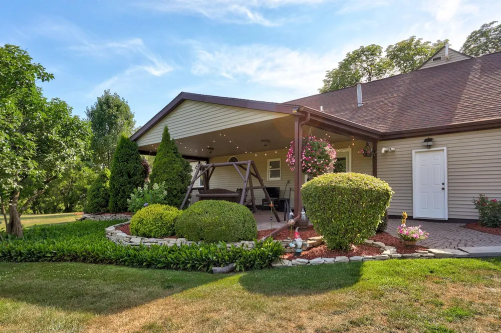 1090 Block Road Blumfield Township, MI 48757