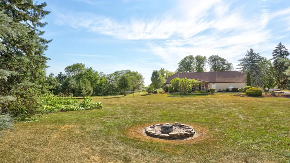 1090 Block Road Blumfield Township, MI 48757