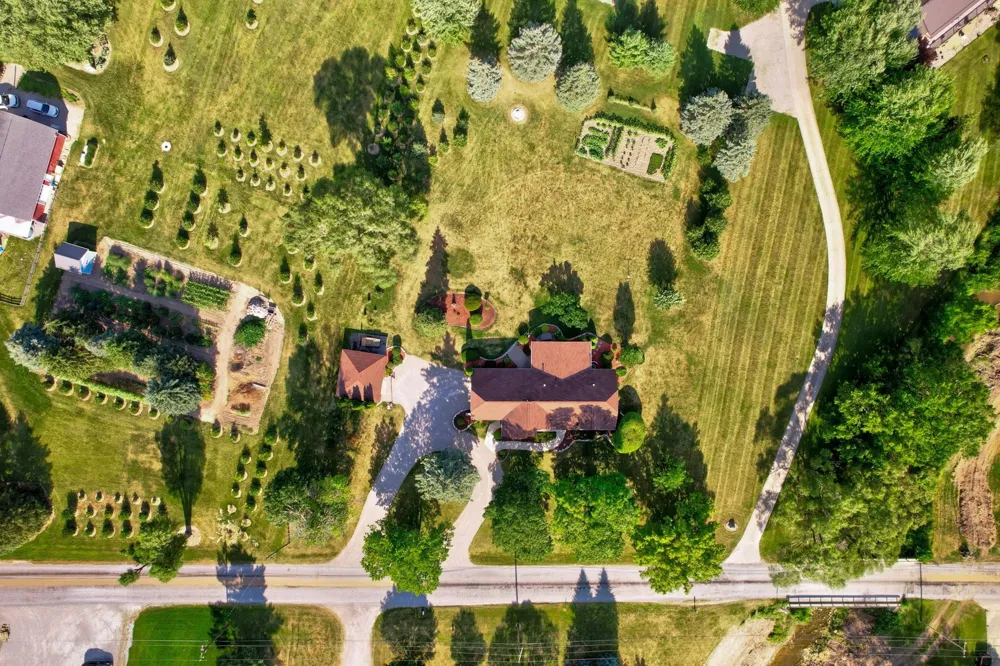1090 Block Road Blumfield Township, MI 48757