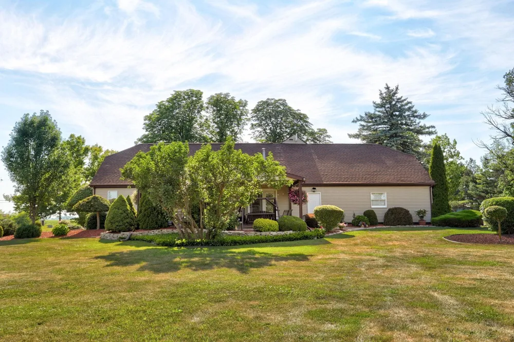 1090 Block Road Blumfield Township, MI 48757