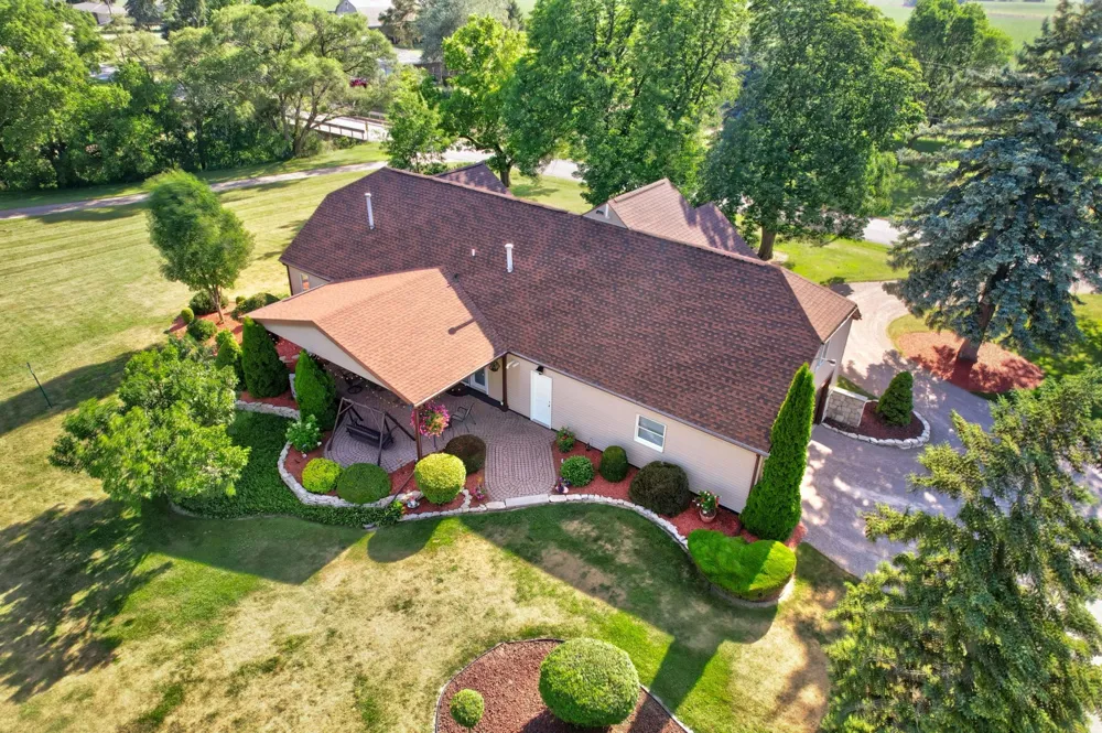 1090 Block Road Blumfield Township, MI 48757