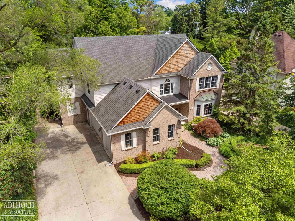 758 Middlesex Road Grosse Pointe Park City, MI 48230