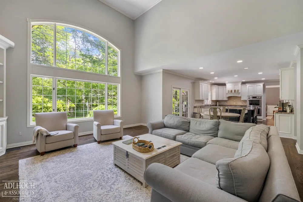 758 Middlesex Road Grosse Pointe Park City, MI 48230