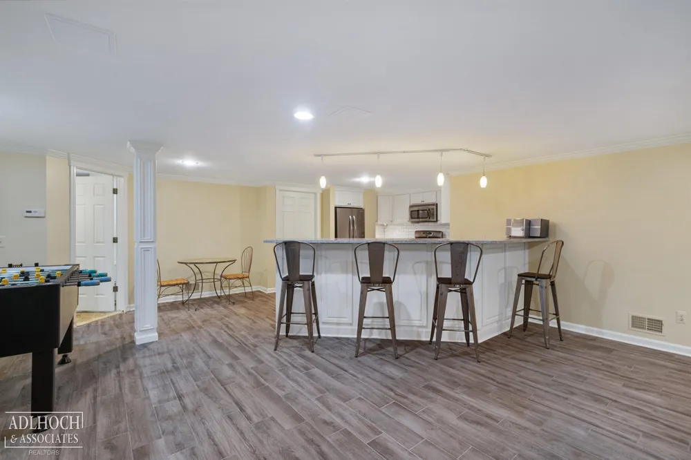 758 Middlesex Road Grosse Pointe Park City, MI 48230