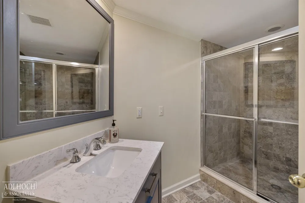 758 Middlesex Road Grosse Pointe Park City, MI 48230