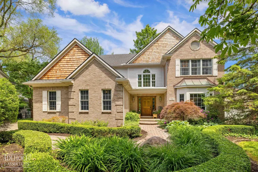 758 Middlesex Road Grosse Pointe Park City, MI 48230