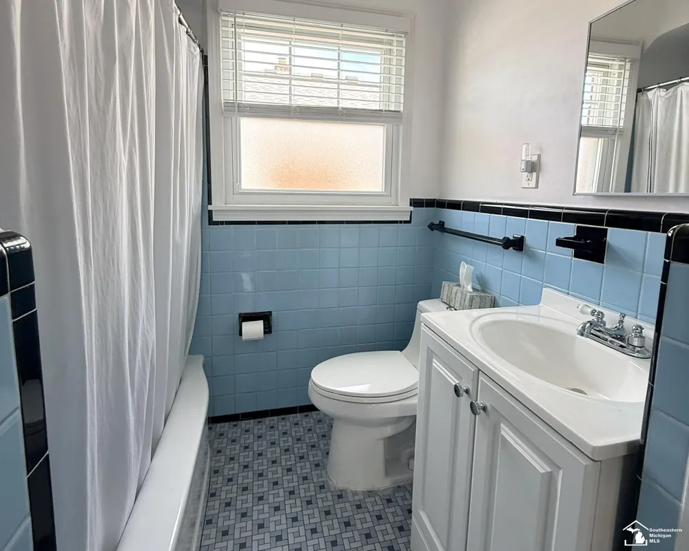 14601 Arlington Street Allen Park City, MI 48101