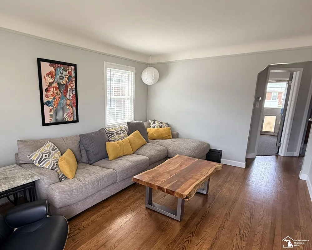 14601 Arlington Street Allen Park City, MI 48101