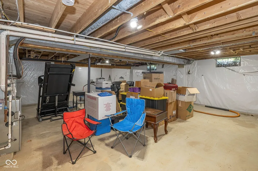 647 100 W Franklin, IN 46131