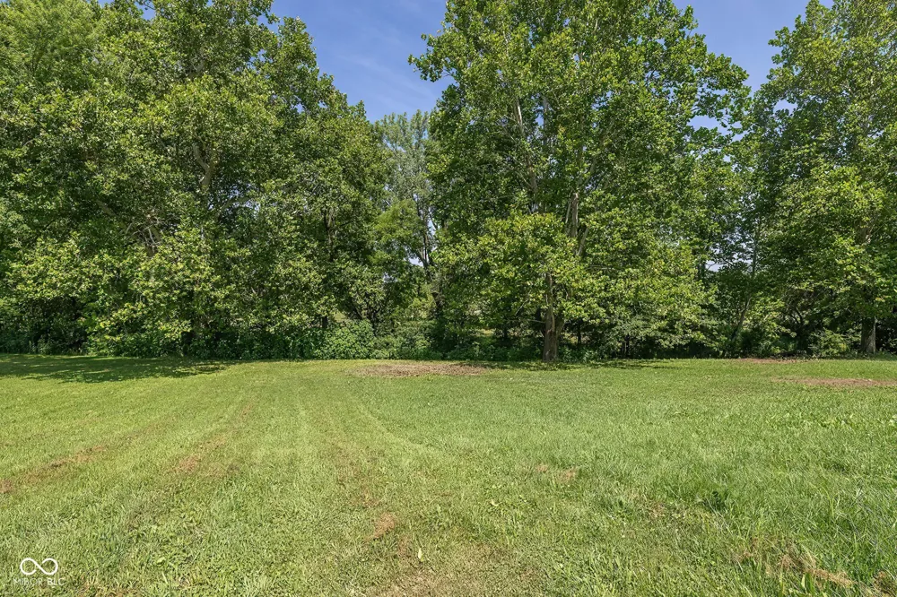 647 100 W Franklin, IN 46131