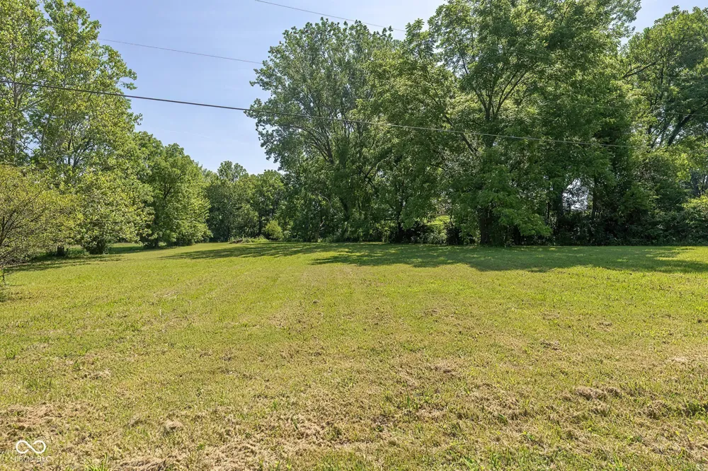 647 100 W Franklin, IN 46131