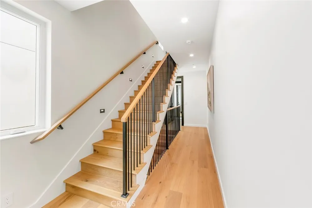 307 14th Street Huntington Beach, CA 92648