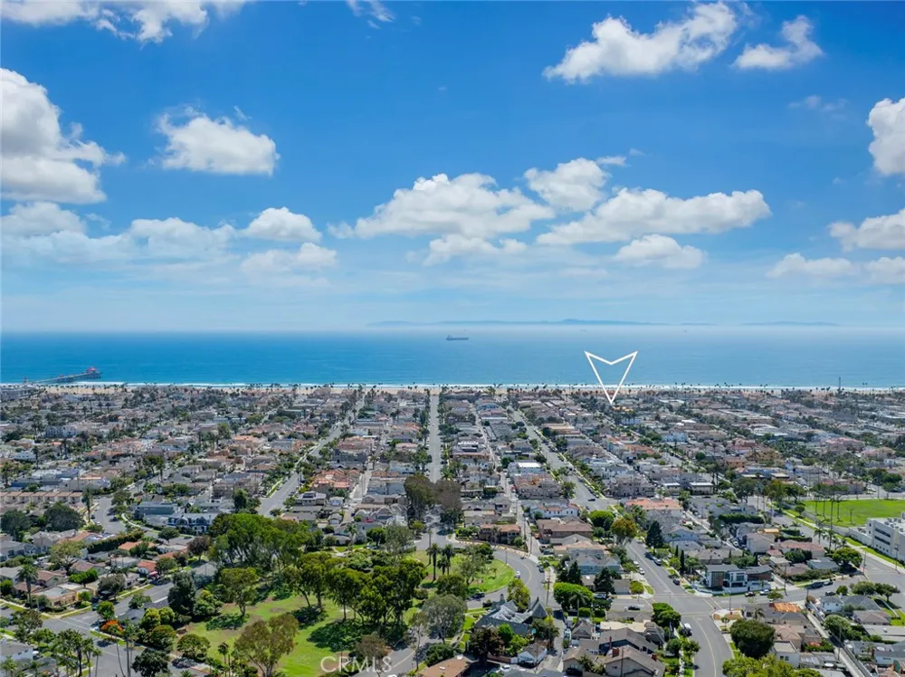 307 14th Street Huntington Beach, CA 92648