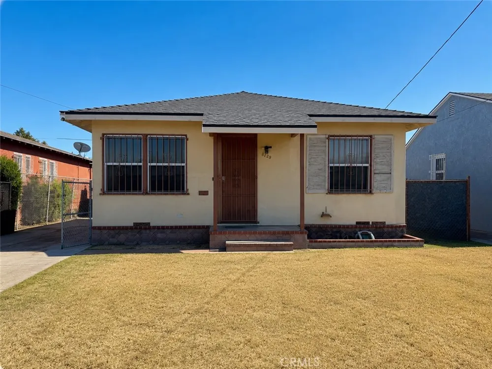 3229 W 111th Inglewood, CA 90303
