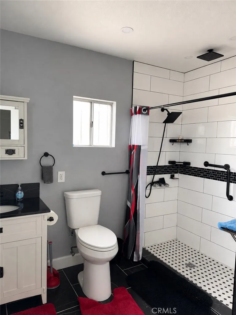 3229 W 111th Inglewood, CA 90303
