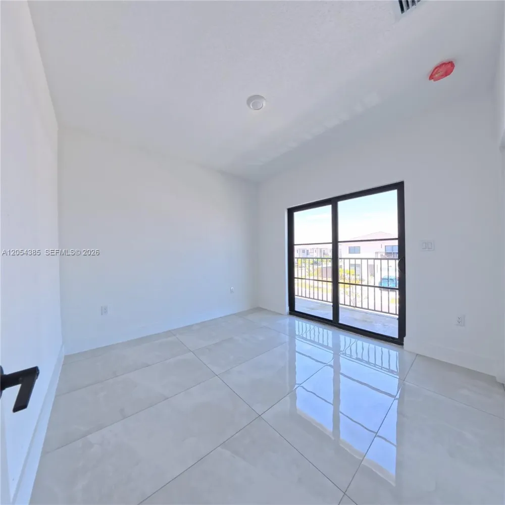 1374 NW 1st St Florida City, FL 33034