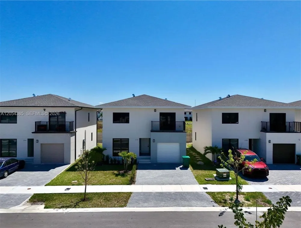 1374 NW 1st St Florida City, FL 33034