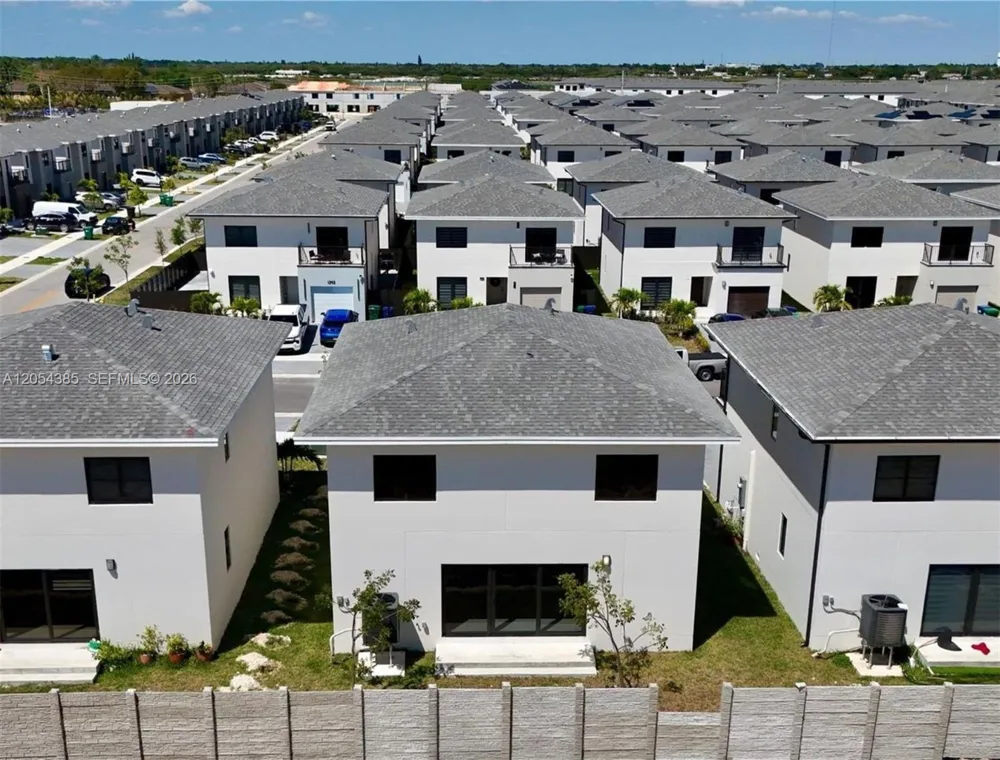 1374 NW 1st St Florida City, FL 33034