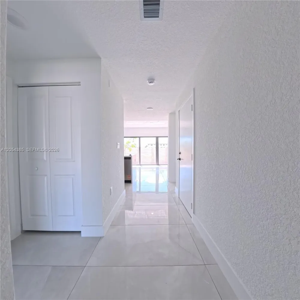 1374 NW 1st St Florida City, FL 33034