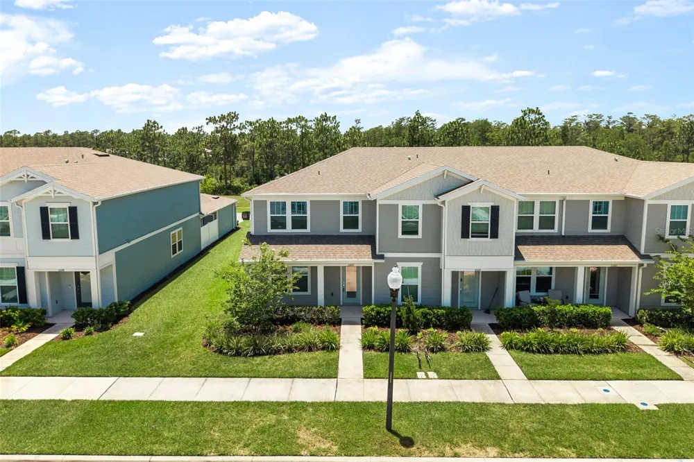 5592 PINELAND RUN Orlando, FL 32829