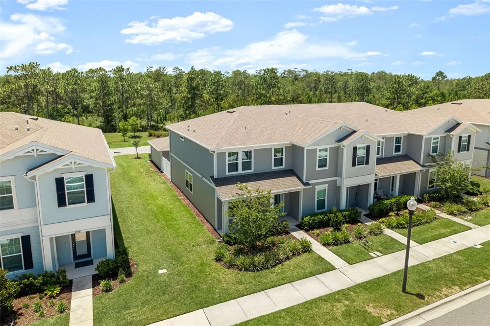 5592 PINELAND RUN Orlando, FL 32829