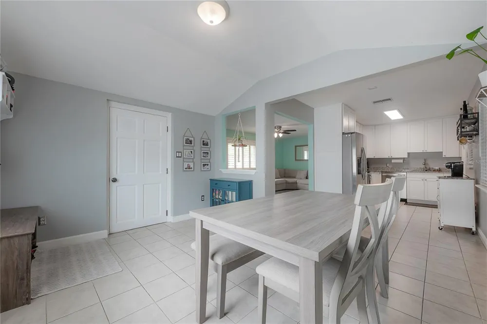 5937 13TH AVENUE St Petersburg, FL 33710
