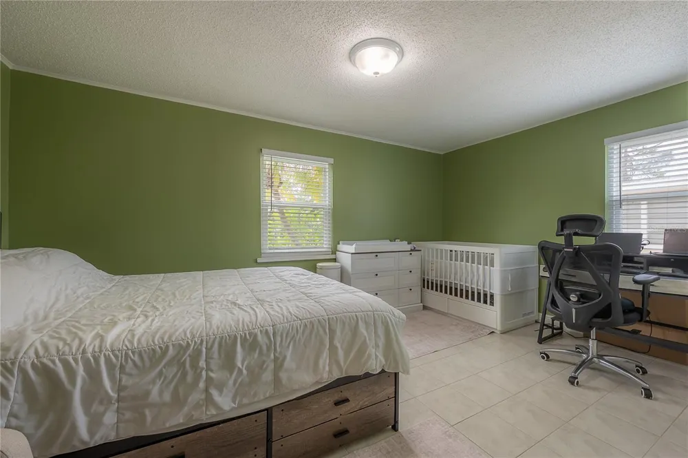 5937 13TH AVENUE St Petersburg, FL 33710