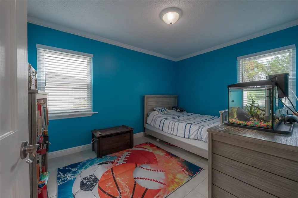 5937 13TH AVENUE St Petersburg, FL 33710