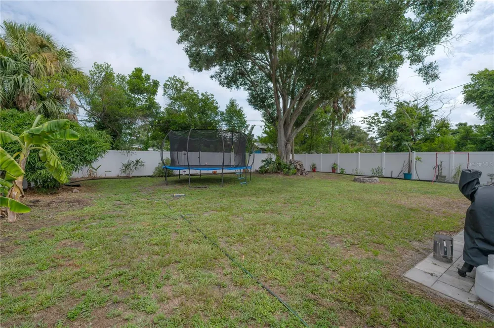 5937 13TH AVENUE St Petersburg, FL 33710