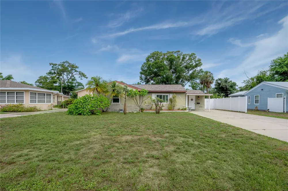 5937 13TH AVENUE St Petersburg, FL 33710