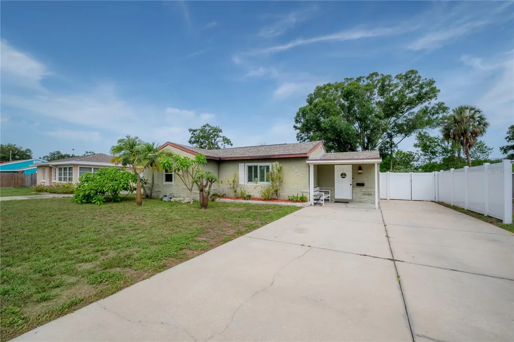 5937 13TH AVENUE St Petersburg, FL 33710