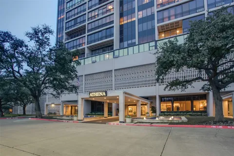 6335 W Northwest Highway #815