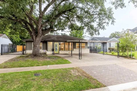 1422 Hewitt Drive