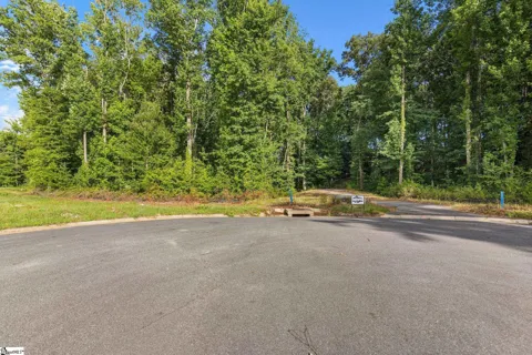 121 Carolina Drive