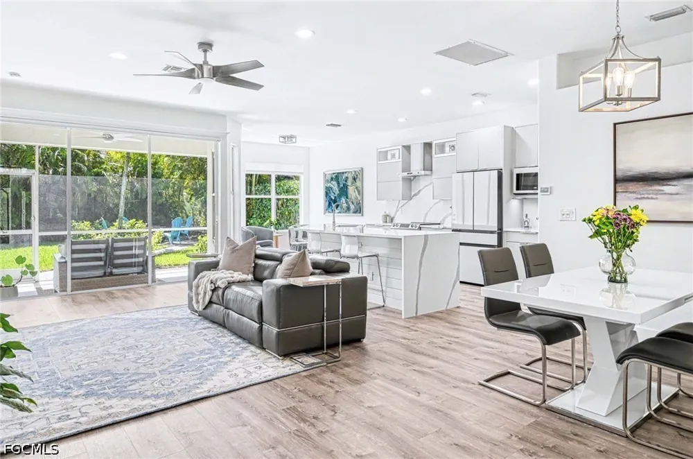 Laurel Lakes Boulevard Naples, FL 34119
