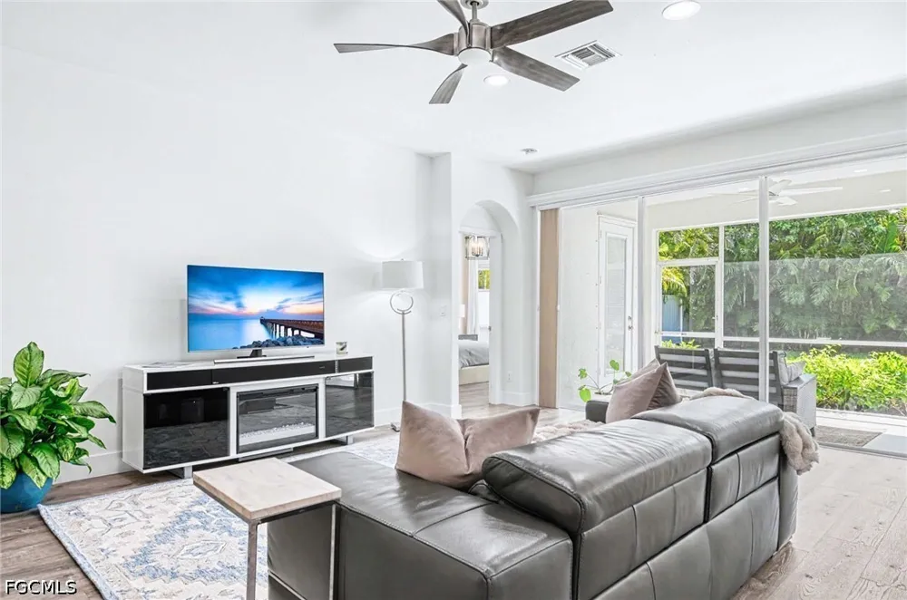 Laurel Lakes Boulevard Naples, FL 34119