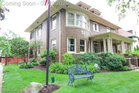 90 EDISON STREET