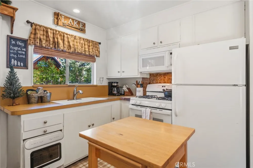 659 Lintner Road Big Bear Lake, CA 92315