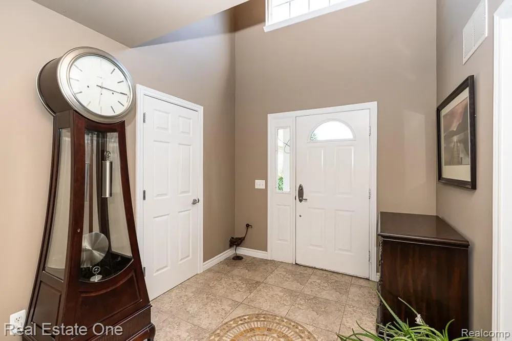 2691 Fox Cove Addison Township, MI 48370