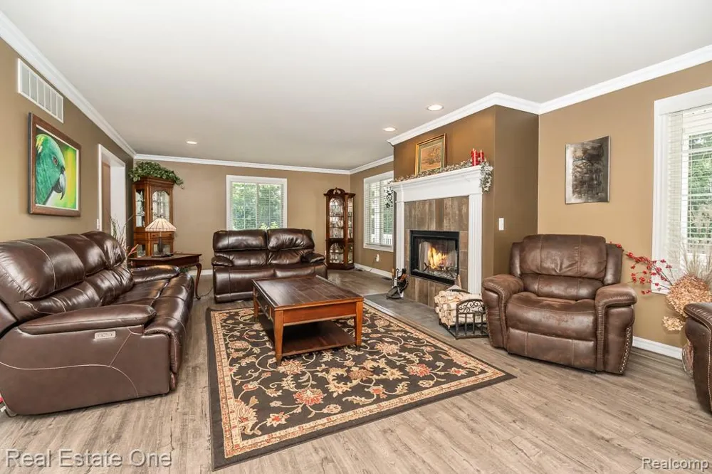2691 Fox Cove Addison Township, MI 48370